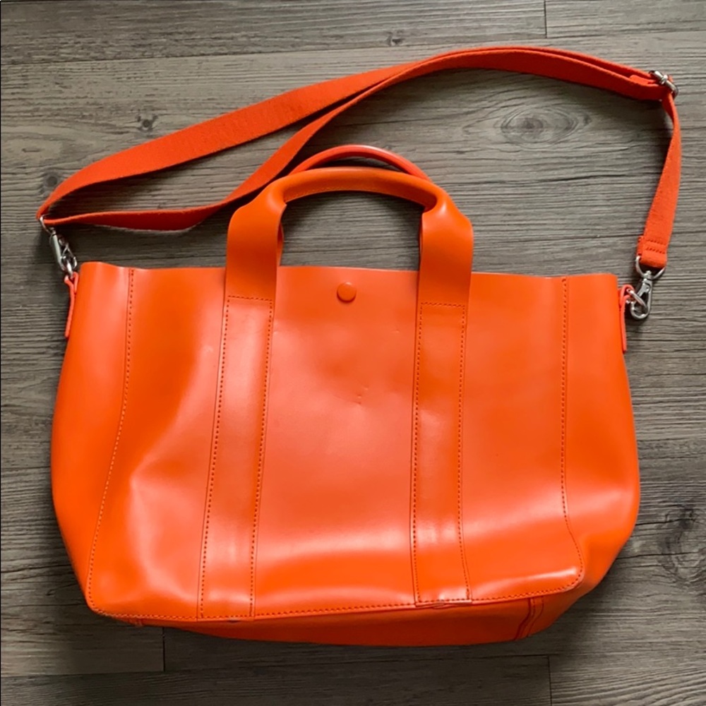 Gap tote bag